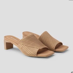 Vivaia Square-Toe Block Heel Slides (Jade) size 11